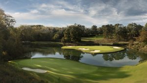 The island-green par-3 16th at the Gold Course, Golden Horseshoe Golf Club