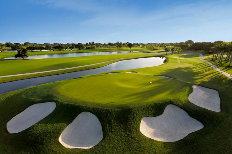 The 14th hole on the Red Tiger at Trump National Doral