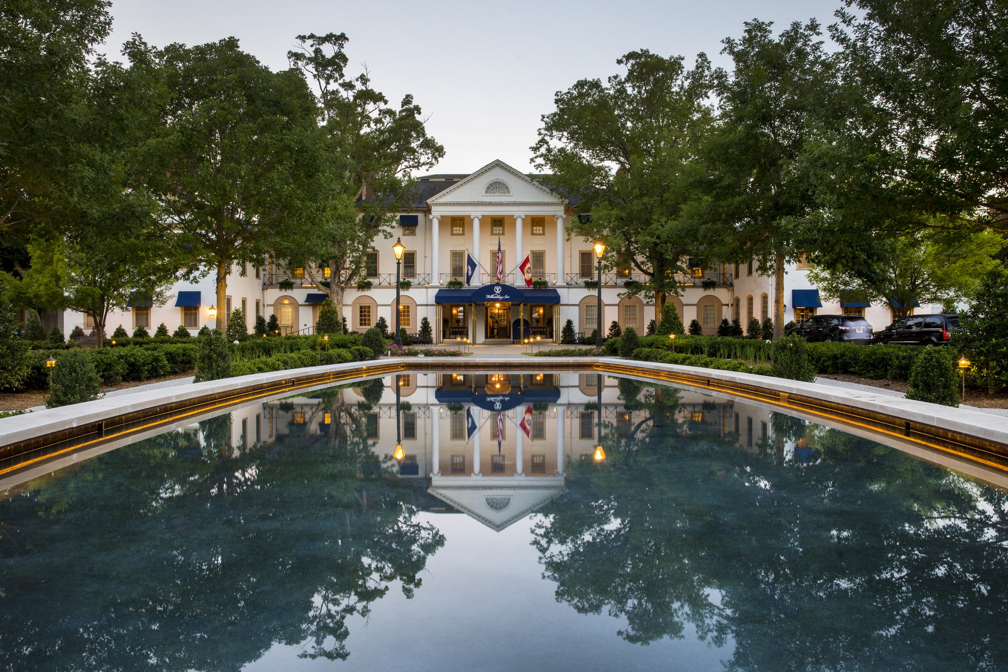 The Williamsburg Inn's front entrance and reflection pool
